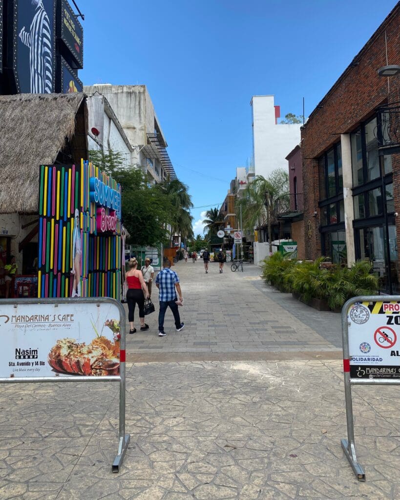 Outside walking view of Thompson Main House hotel
